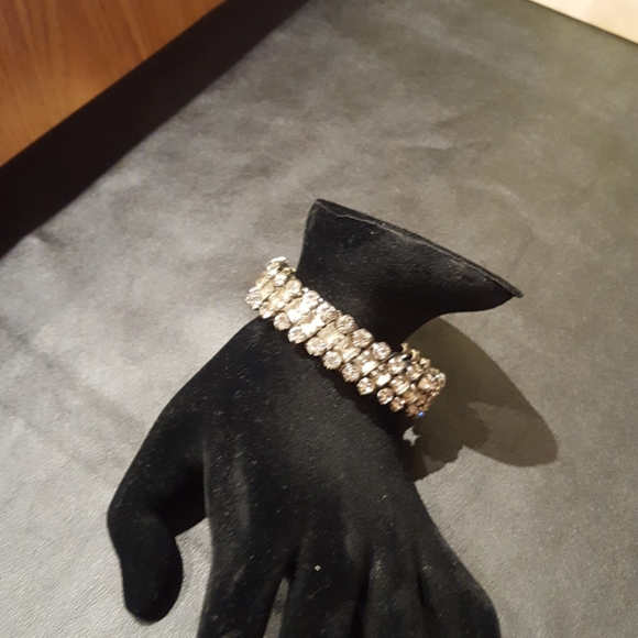 Vintage Rhinestone Bracelet - Picture 1 of 5
